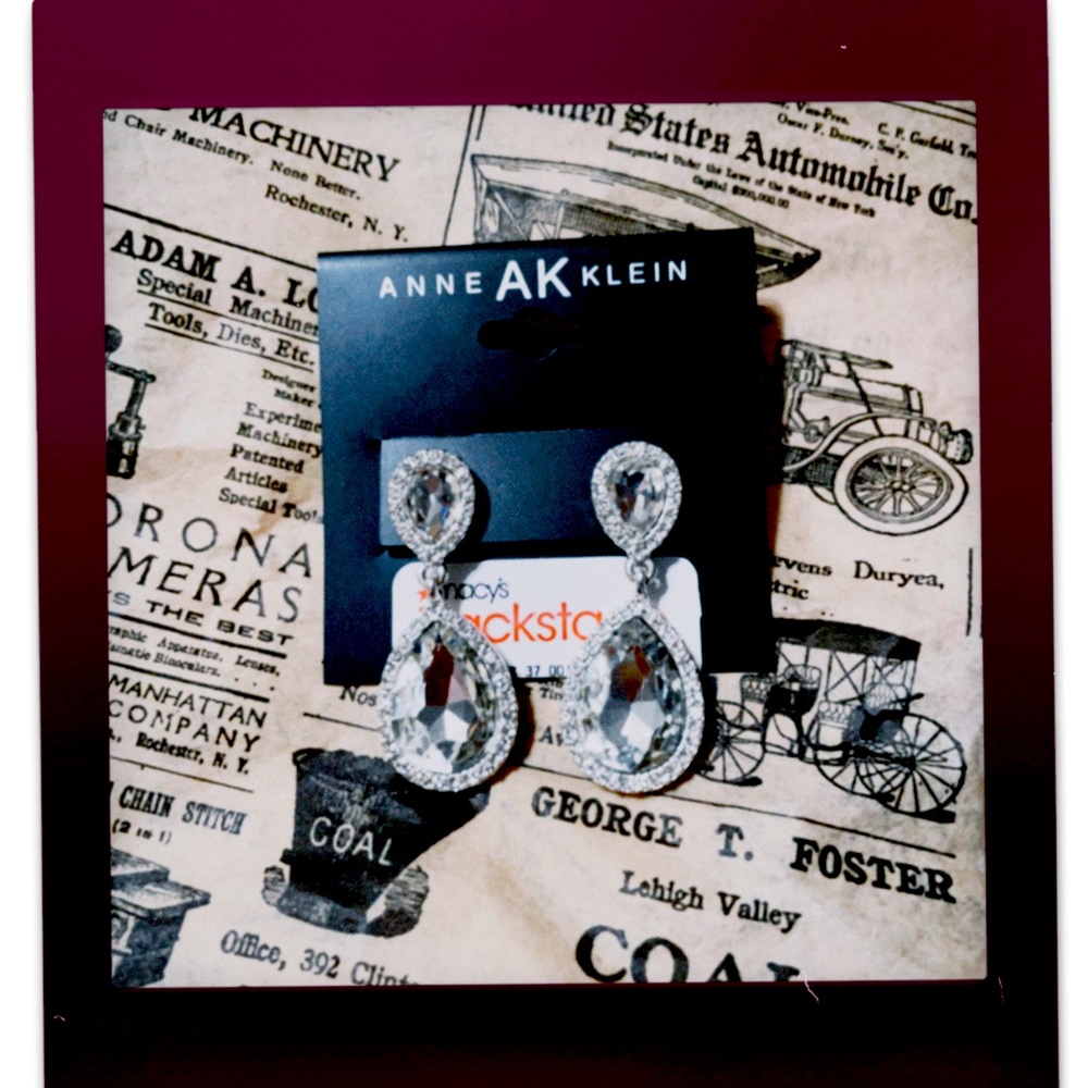👋 3 x $15👋 Anne Klein rhinestone earrings